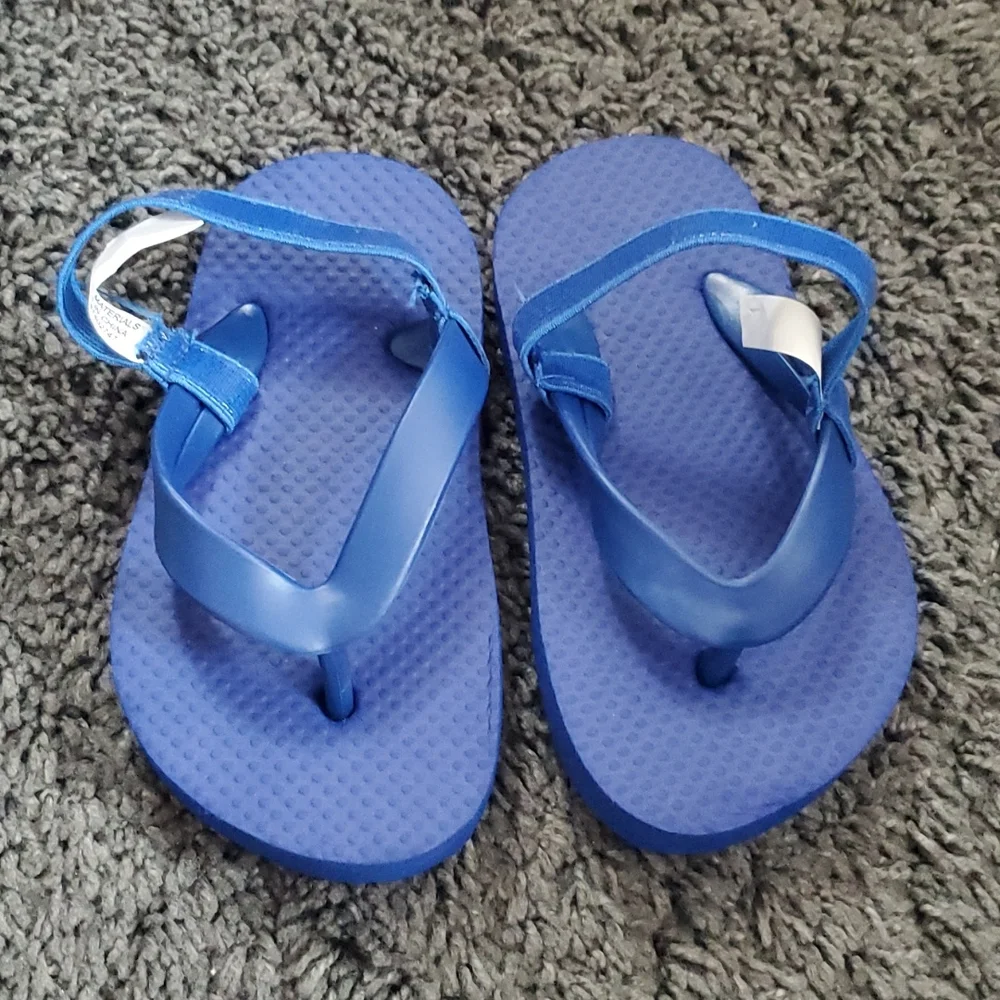 Toddler Sandals/Water Shoes Bundle Size Various - Picture 16 of 17